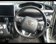 Toyota Sienta 2021