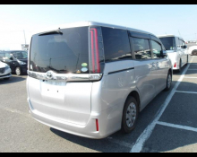 Toyota Noah 2018