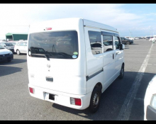 Nissan NV100 2020