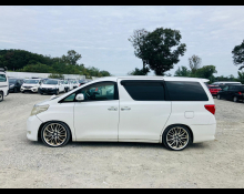 Toyota Alphard 2009