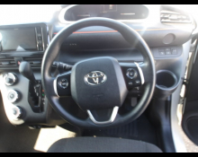 Toyota Sienta 2021