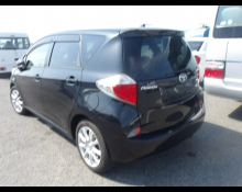 Toyota Ractis 2013