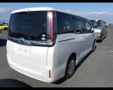 Toyota Noah 2018