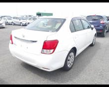 Toyota Corolla Axio 2013