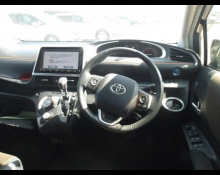 Toyota Sienta 2019
