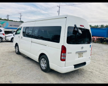 Toyota Hiace Commuter 2012