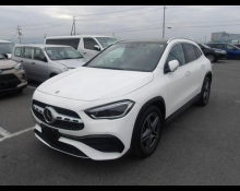 Mercedes Benz GLA-class 2023
