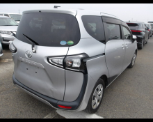 Toyota Sienta 2019