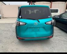 Toyota Sienta 2021