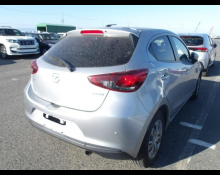 Mazda Mazda2 2022