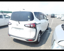 Toyota Sienta 2019