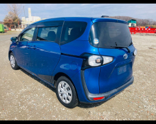 Toyota Sienta 2016