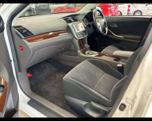 Toyota Premio 2013
