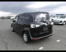 Toyota Sienta 2018