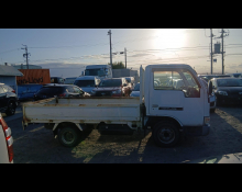 Nissan Atlas 2002