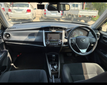 Toyota Corolla Fielder 2015