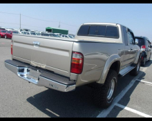 Toyota Hilux Sports Pickup 2003