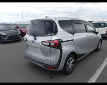 Toyota Sienta 2019