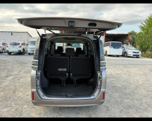 Toyota Voxy 2019