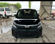 Toyota Voxy 2019