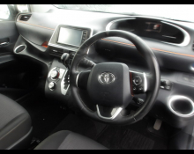 Toyota Sienta 2020