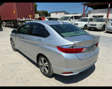 Honda Grace 2015