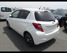 Toyota Vitz 2015
