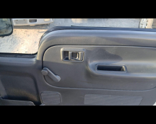 Nissan Atlas 2002