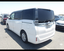 Toyota Voxy 2019