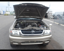Toyota Hilux Sports Pickup 2003
