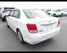 Toyota Corolla Axio 2013