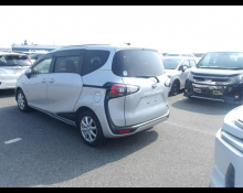 Toyota Sienta 2020