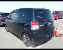 Toyota Spade 2020