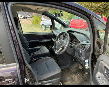 Toyota Noah 2014