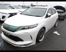 Toyota Harrier 2017