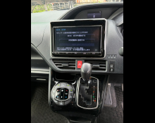 Toyota Voxy 2017