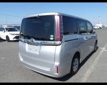 Toyota Noah 2018