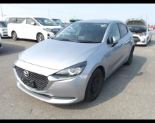 Mazda Mazda2 2021