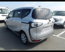 Toyota Sienta 2018