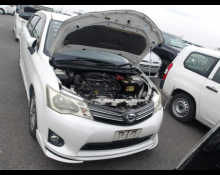 Toyota Corolla Axio 2013