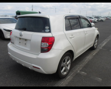 Toyota IST 2009