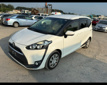 Toyota Sienta 2017
