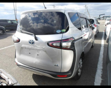Toyota Sienta 2018