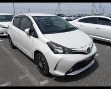 Toyota Vitz 2015