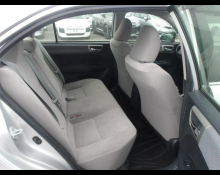 Toyota Corolla Axio 2014