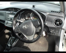 Toyota Corolla Axio 2015