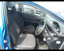 Toyota Sienta 2019