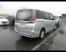 Toyota Noah 2019