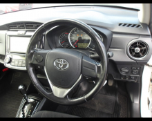 Toyota Corolla Axio 2015