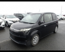 Toyota Spade 2019